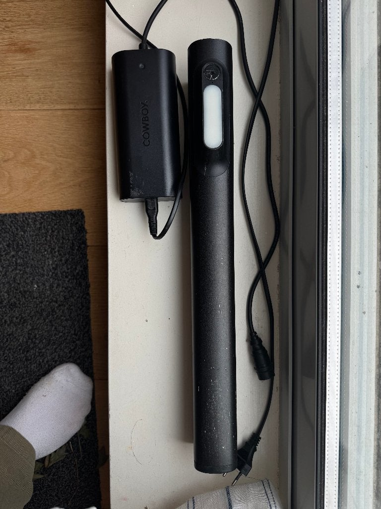 Cowboy C3 battery and charger - C1, C2, C3, Classic, Cruiser, Fietsen en Brommers, Gebruikt