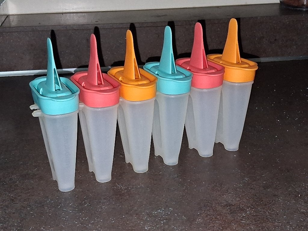 Tupperware ijs / ijspinguins /ijsjes maker set gekleurd zgan, Ophalen of Verzenden, Overige typen