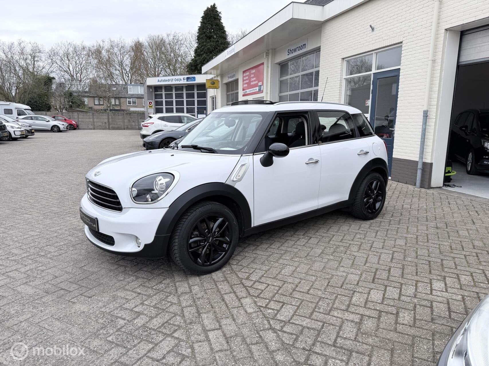 Mini Countryman 1.6 One Chili|pano|stoelverwarming|sensoren|, Voorwielaandrijving, Stof, Gebruikt, Wit