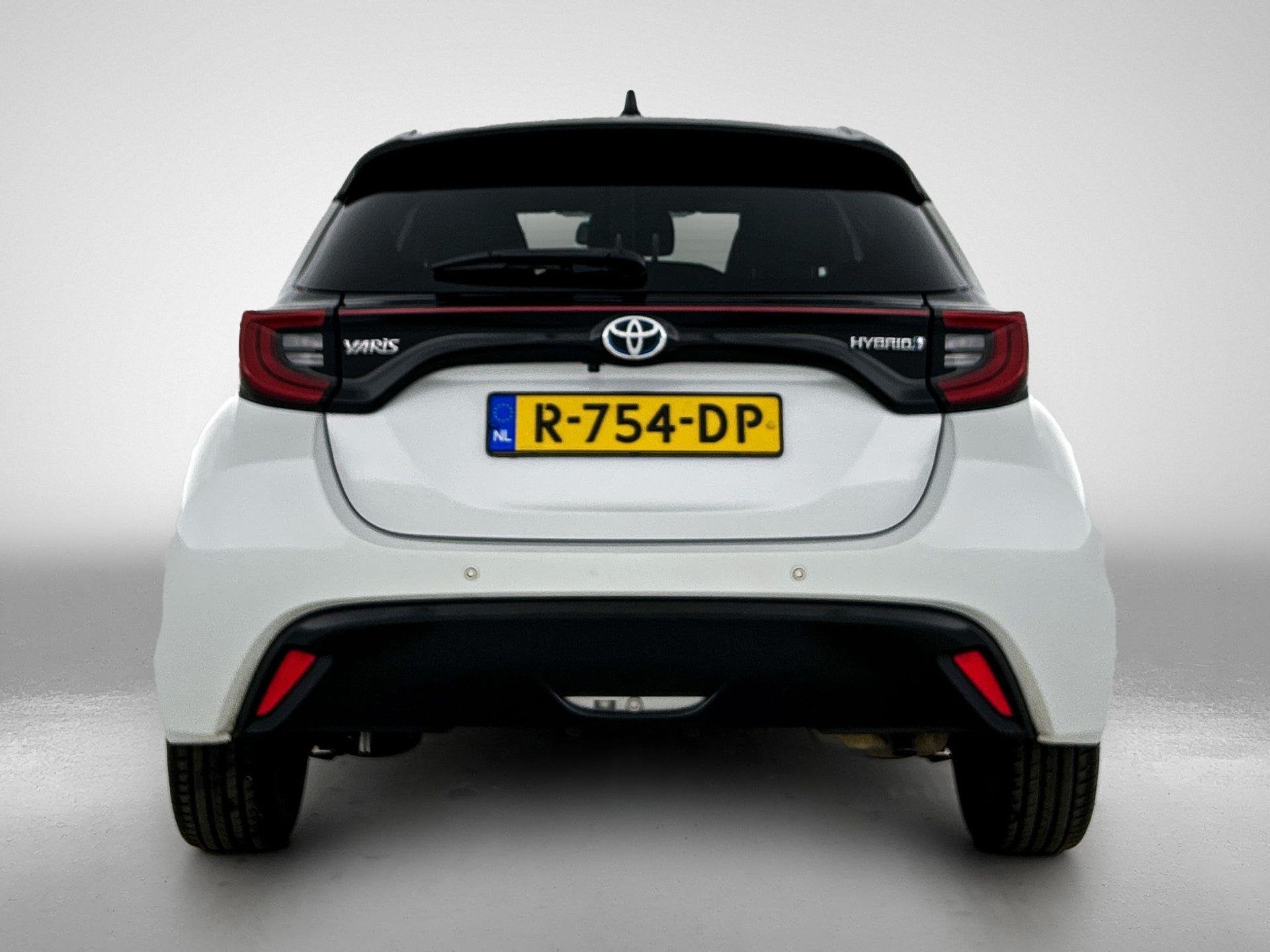 Toyota Yaris 1.5 Hybrid Launch Edition, Auto's, 12 maanden, 450 kg, Gebruikt, Euro 6