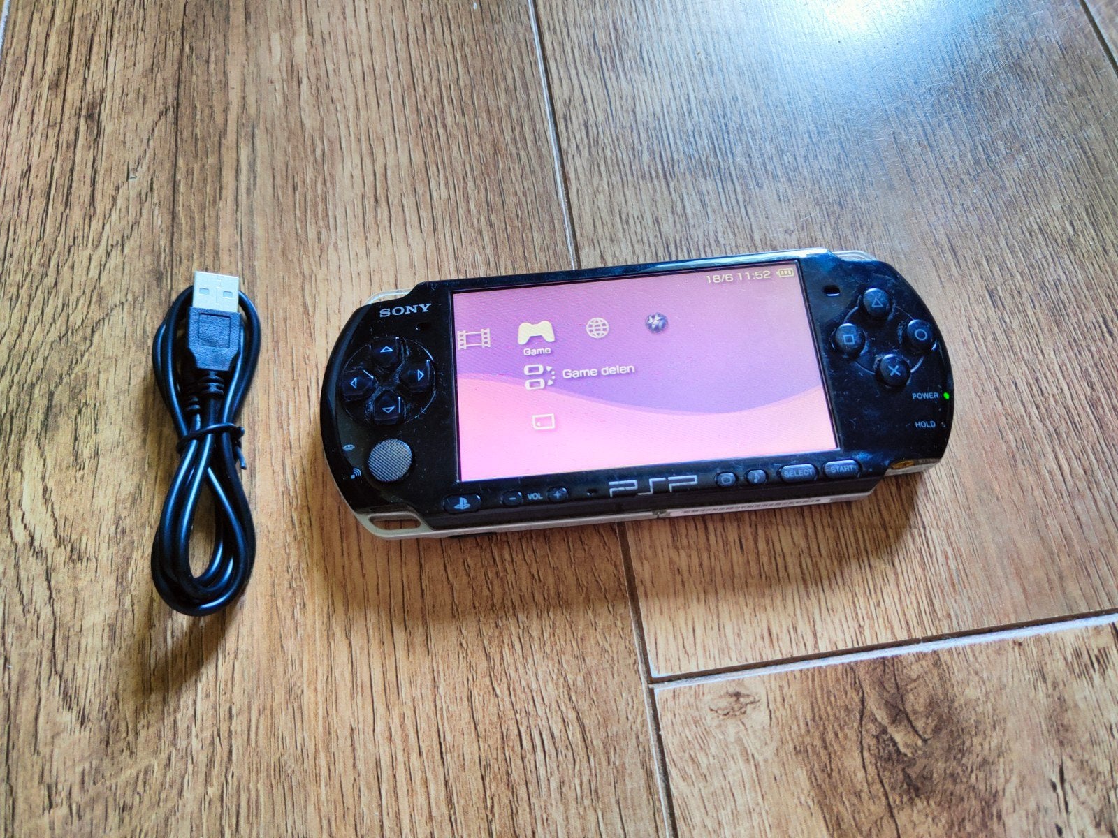 PlayStation Portable|PSP 3004 Piano Black + Batterij + Kabel, Spelcomputers en Games, Spelcomputers | Sony PSP, Ophalen of Verzenden