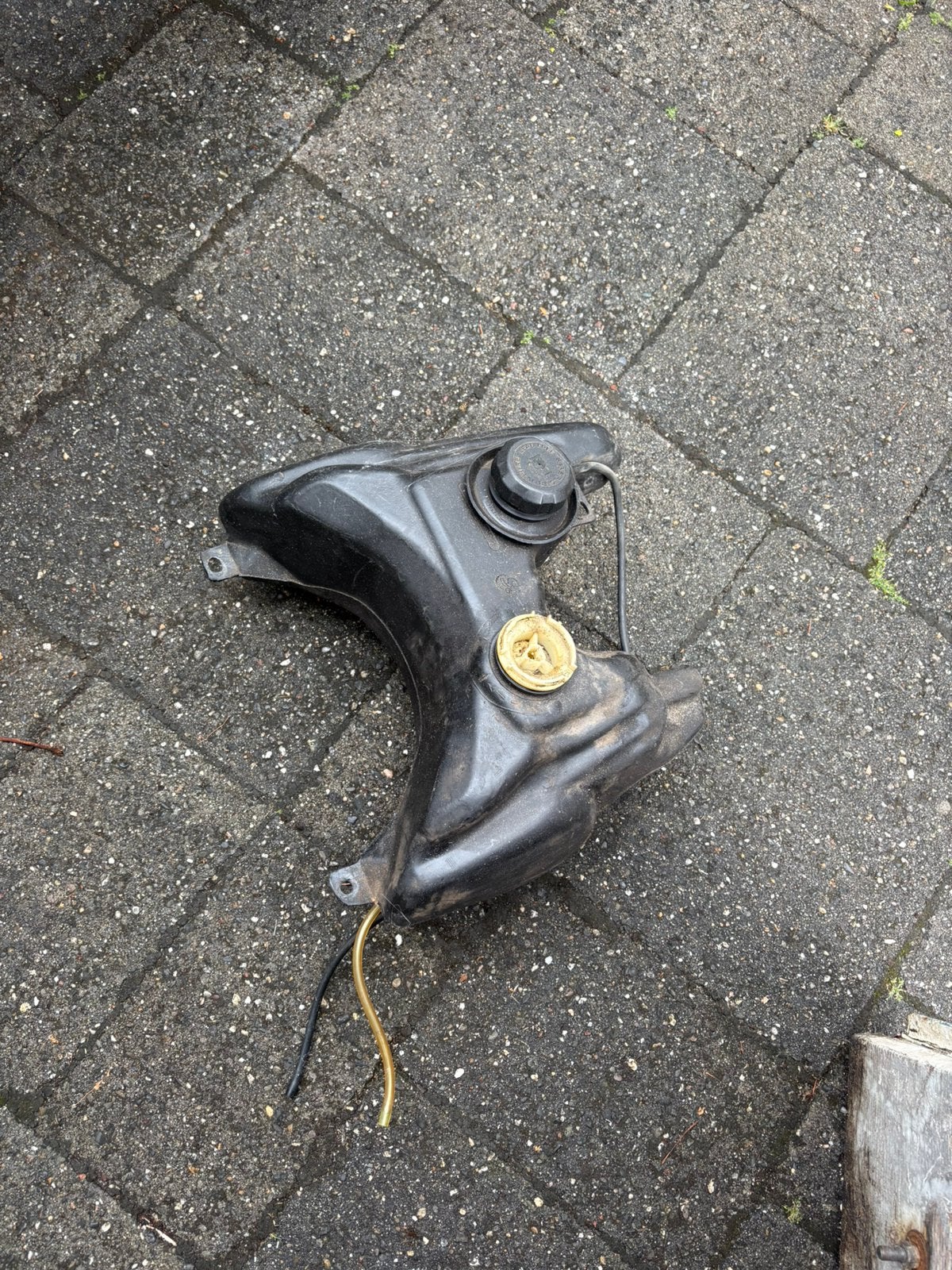 Benzinetank vivacity, Fietsen en Brommers, Brommeronderdelen | Scooters, Ophalen of Verzenden, Zo goed als nieuw