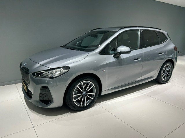 BMW 2-Serie Active Tourer (u06) 220i 156pk Aut M Pakket Lede, Auto's, BMW, Gebruikt, Euro 6, 156 pk, Hybride Elektrisch/Benzine