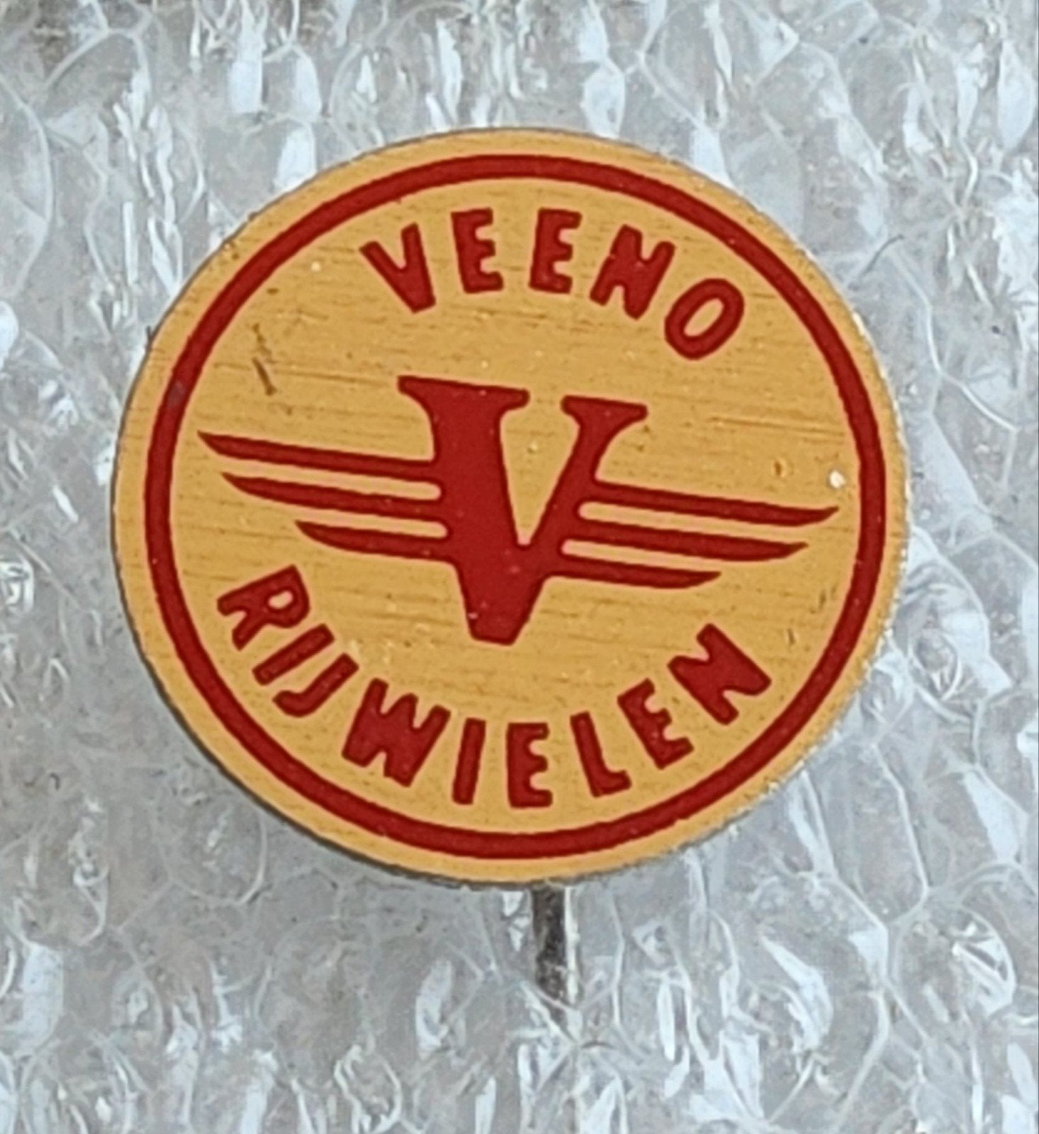 Vintage Veeno Rijwielen Speldje - Fietsen Reclame, Ophalen of Verzenden, Gebruikt, Merk, Speldje of Pin