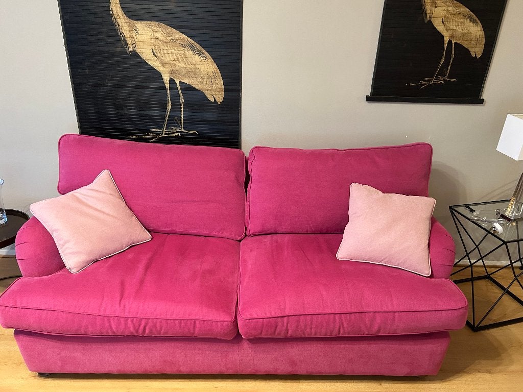 Roze slaapbank - Pink sofa bed in perfect conditions, Huis en Inrichting, Banken | Sofa's en Chaises Longues, Modern, Comfortable