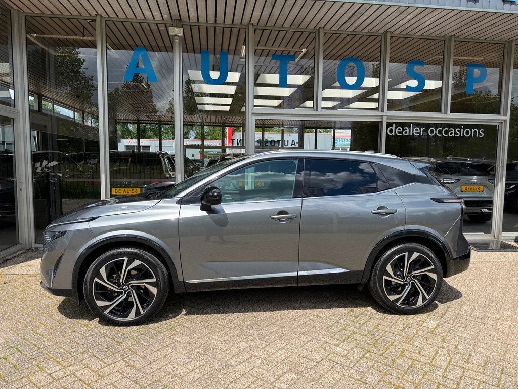 Nissan Qashqai 1.3 MHEV Xtronic Tekna Plus 158PK PANORAMADAK, Auto's, Nissan, Gebruikt, Zwart, 4 cilinders, Automatische klimaatregeling