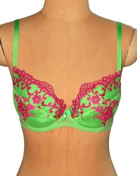 Nieuwe Christies sexy bh, kant, groen/roze, Mt. 65 D, Christies, Ophalen of Verzenden, Meerkleurig, BH