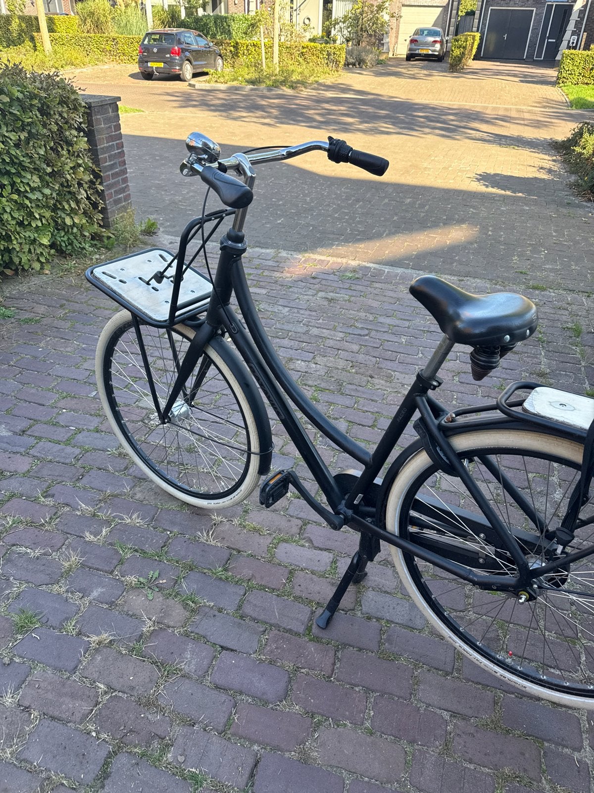 Zwarte damesfiets met gebruikersschade, Terugtraprem, Versnellingen, Ophalen, Overige merken
