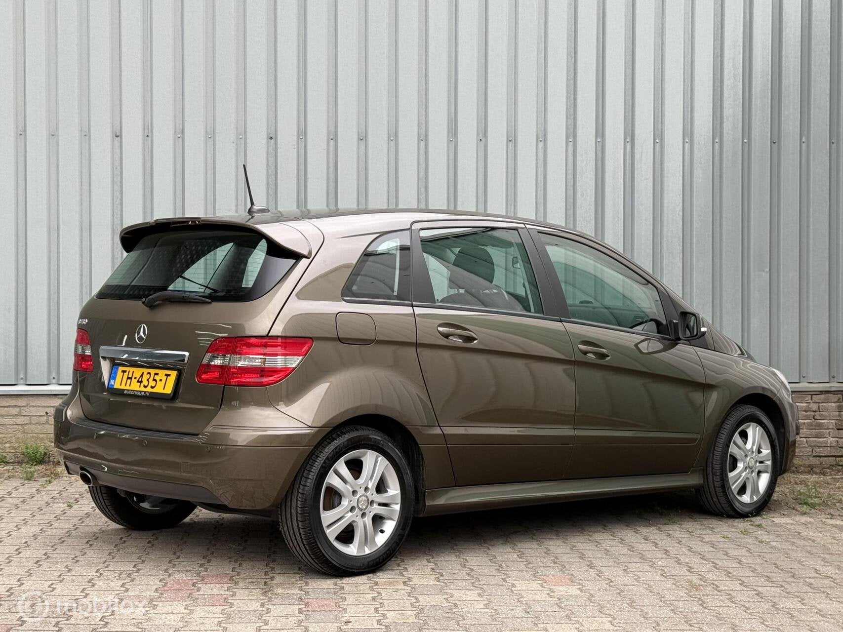 Mercedes B-klasse 180 Business Class | BlueEFFiCIENCY | PDC, Auto's, Voorwielaandrijving, Euro 5, Stof, Zwart