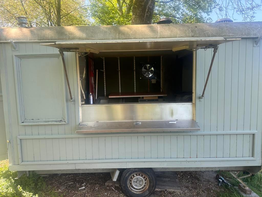 Verkoopwagen, frituur wagen, keet., Ophalen