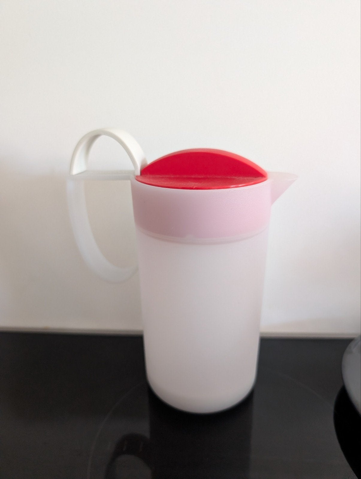 Tupperware melkopschuimer Z.G.A.N, Huis en Inrichting, Ophalen of Verzenden, Zo goed als nieuw, 500 ml, Beker of Kan