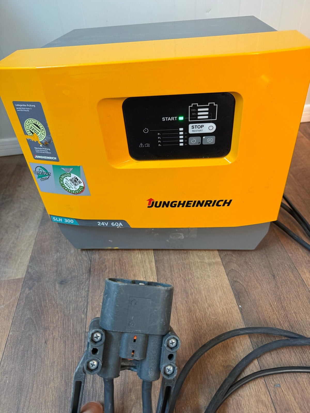 Jungheinrich SLH 300 Acculader 24V 60A, Ophalen of Verzenden, Zo goed als nieuw