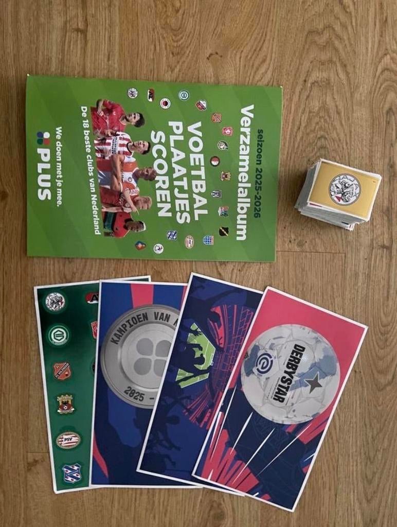 Voetbalplaatjes verzamelalbum seizoen 2025-2026, Plus, Ophalen of Verzenden