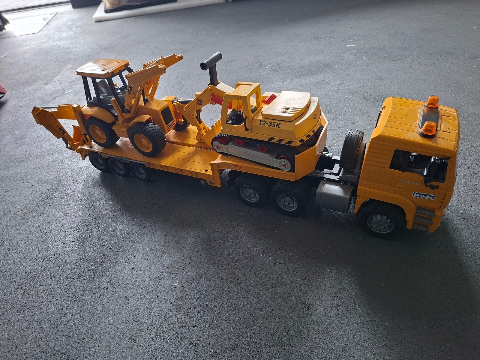 Speelgoed trailer met kraan en tractor, Ophalen of Verzenden, Gebruikt