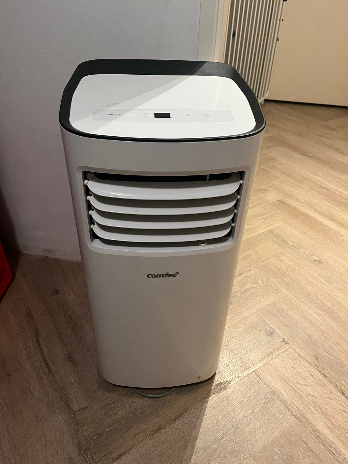 Witte airco merk comfee, Witgoed en Apparatuur, Airco's, Ophalen, Minder dan 60 m³, 3 snelheden of meer, Zo goed als nieuw