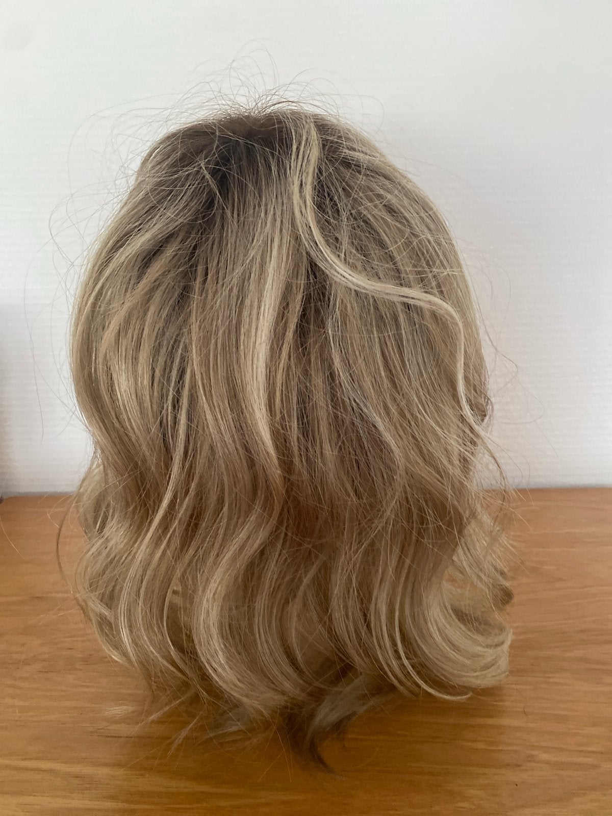 Nieuwe Blonde pruik met krullen (nooit gedragen), Ophalen of Verzenden, Gebruikt, Pruik of Haarverlenging