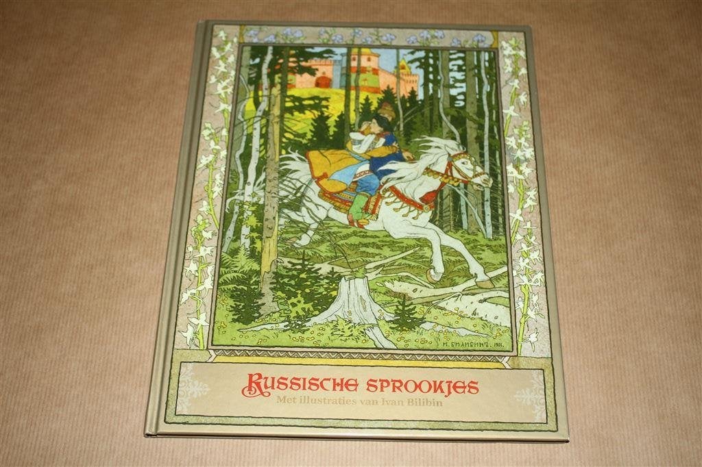 Russische Sprookjes. Met illustraties van Ivan Bilibin., Boeken, Ophalen of Verzenden, Zo goed als nieuw