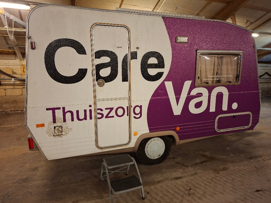 Dethleffs Rondo 395 HK 1995 – met bestickering, Vast bed, Kachel, Tot en met 2, Kleine zit