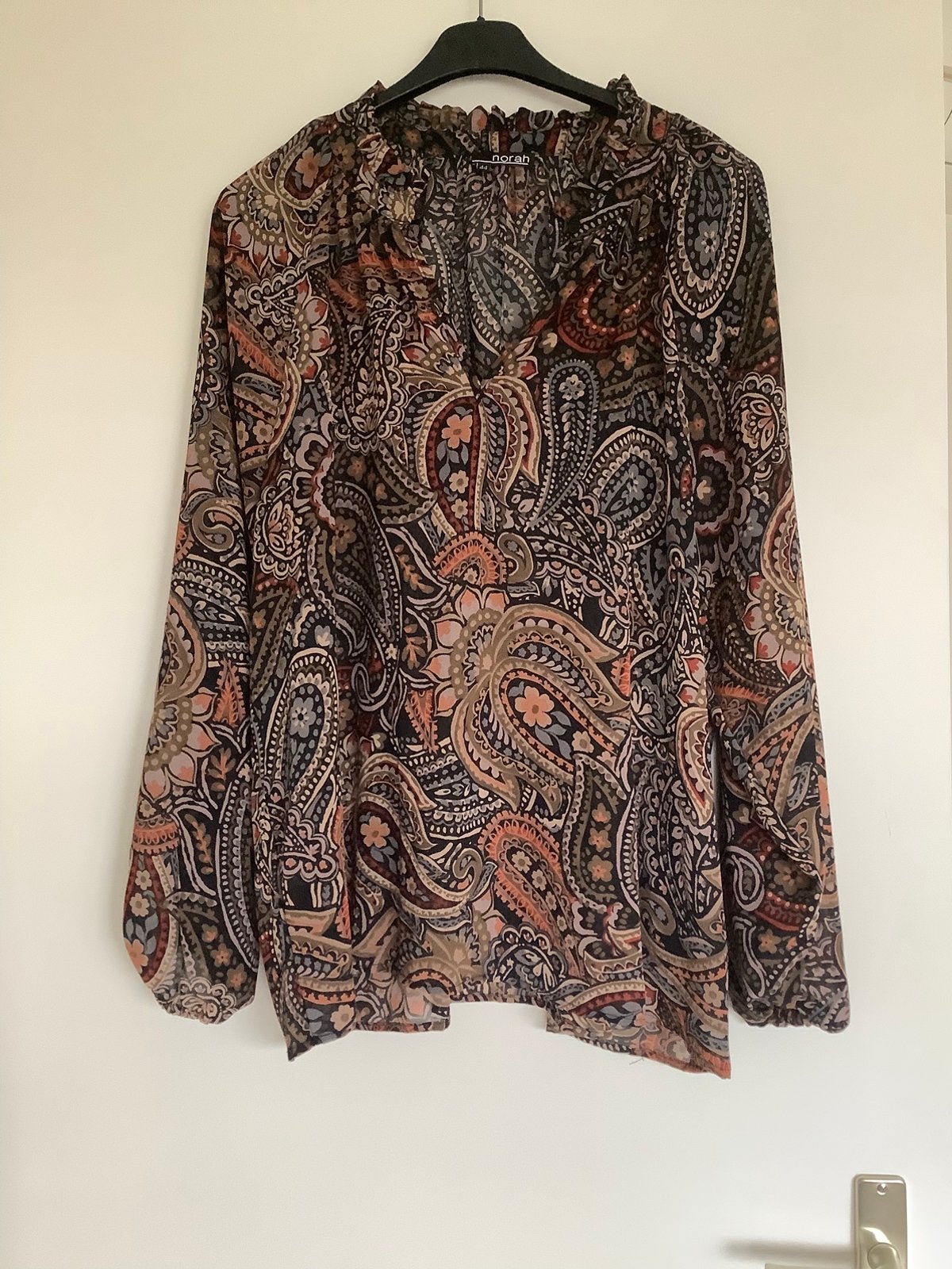 Mooie blouse Norah maat 44, Ophalen of Verzenden, Zo goed als nieuw, Meerkleurig, Blouse of Tuniek