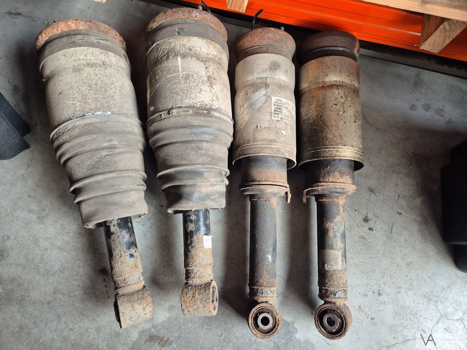 Schokdemper LUCHTVERING set 4st Range Rover L322 vogue €400, -, -, Ophalen of Verzenden, -