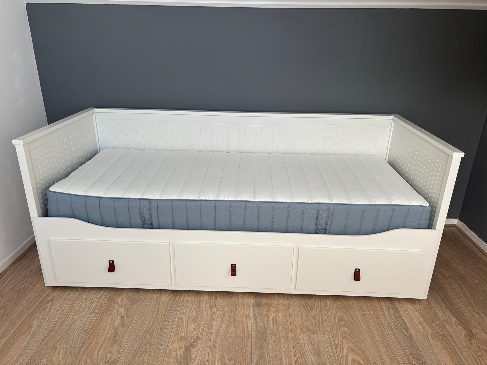 Ikea Hemnes bedbank + matras - 80x200, Ophalen, Wit, Tweepersoons, Zo goed als nieuw
