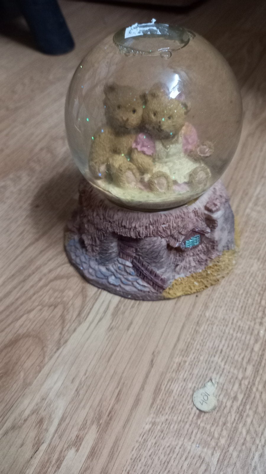 Glitterbol met beertjes - 13 cm hoog, Ophalen of Verzenden, Gebruikt, Meerkleurig, Glas