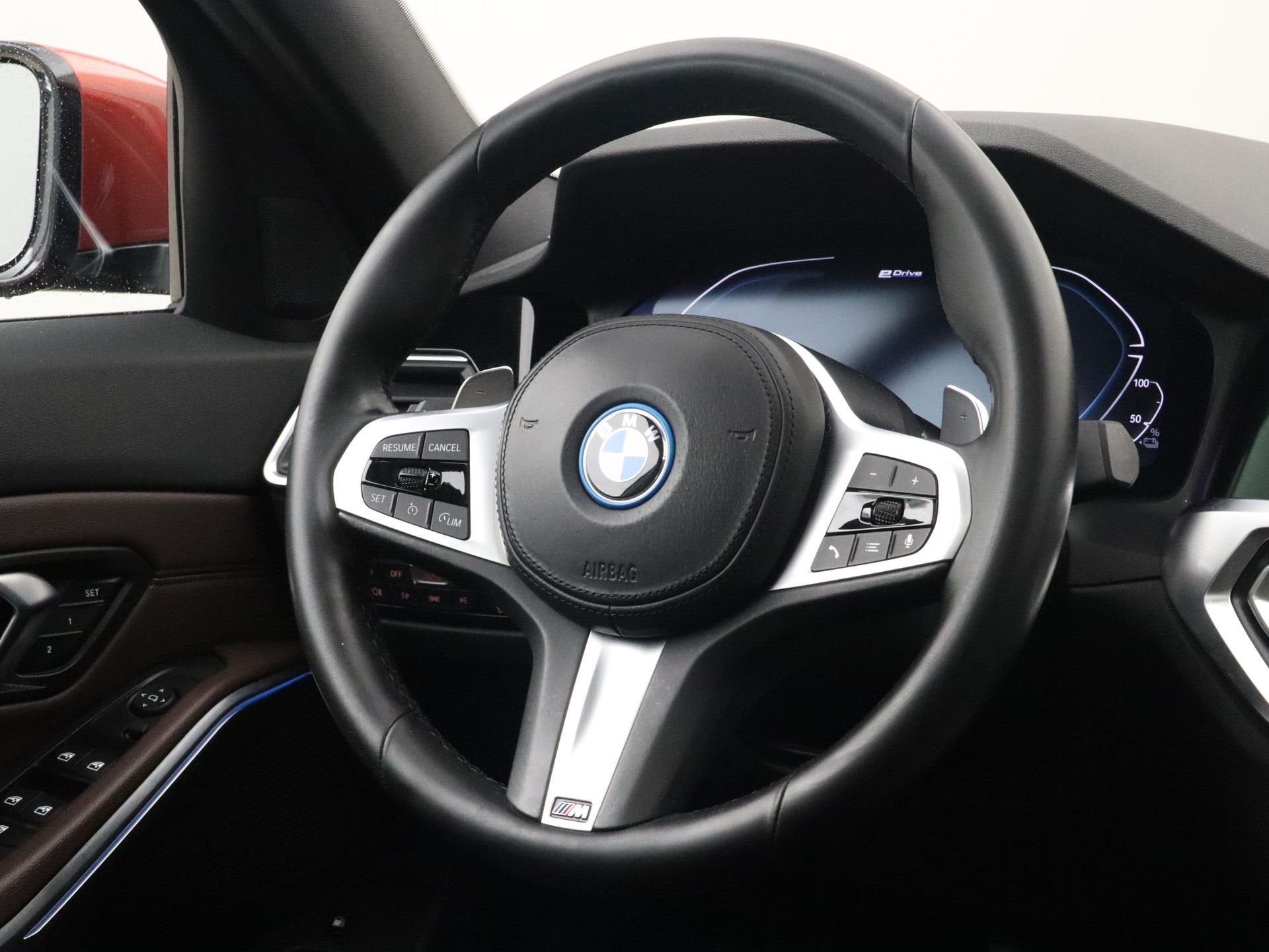 BMW 3 Serie 330e Sedan M-Sport Hybrid (bj 2022, automaat), Auto's, Automaat, 1998 cc, Gebruikt, Met garantie (alle)