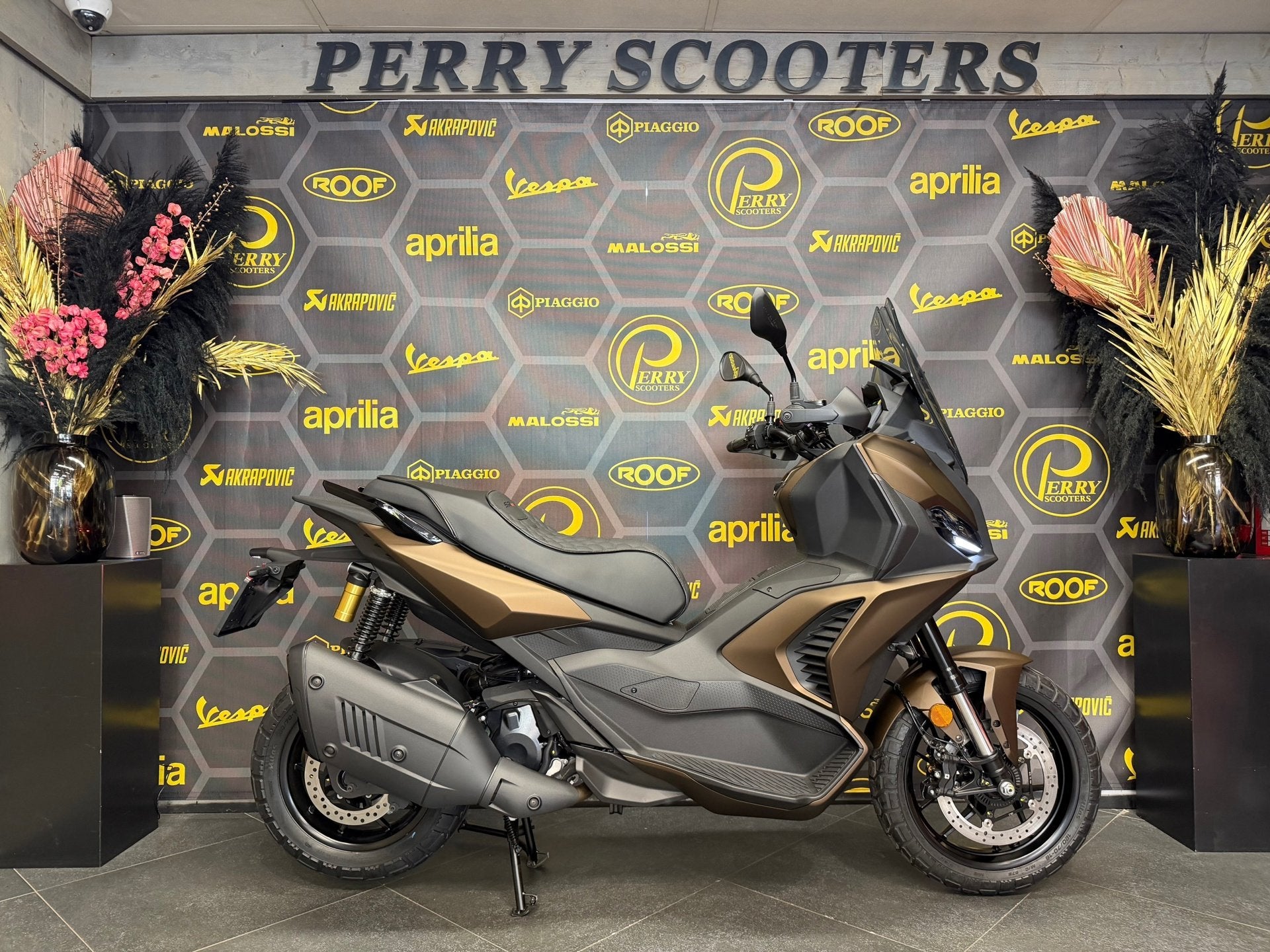 Aprilia SR GT 400 SPECIALPAINT | MARRAKECH BROWN |EXCLUSIVE, Scooter, Bedrijf, 399 cc, 12 t/m 35 kW