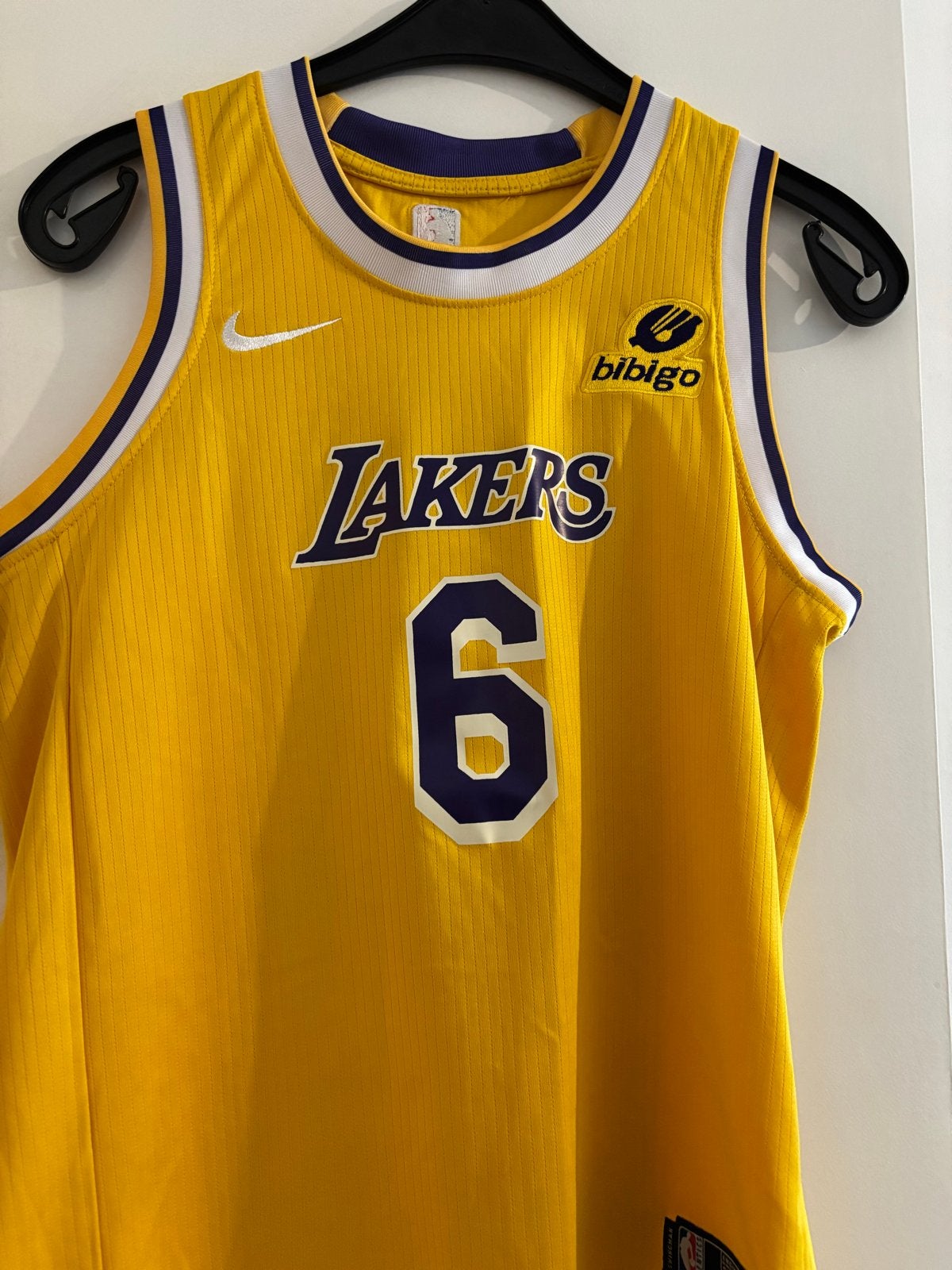 Nike NBA Lakers LeBron James tenue, Sport en Fitness, Basketbal, Ophalen, Zo goed als nieuw, Kleding