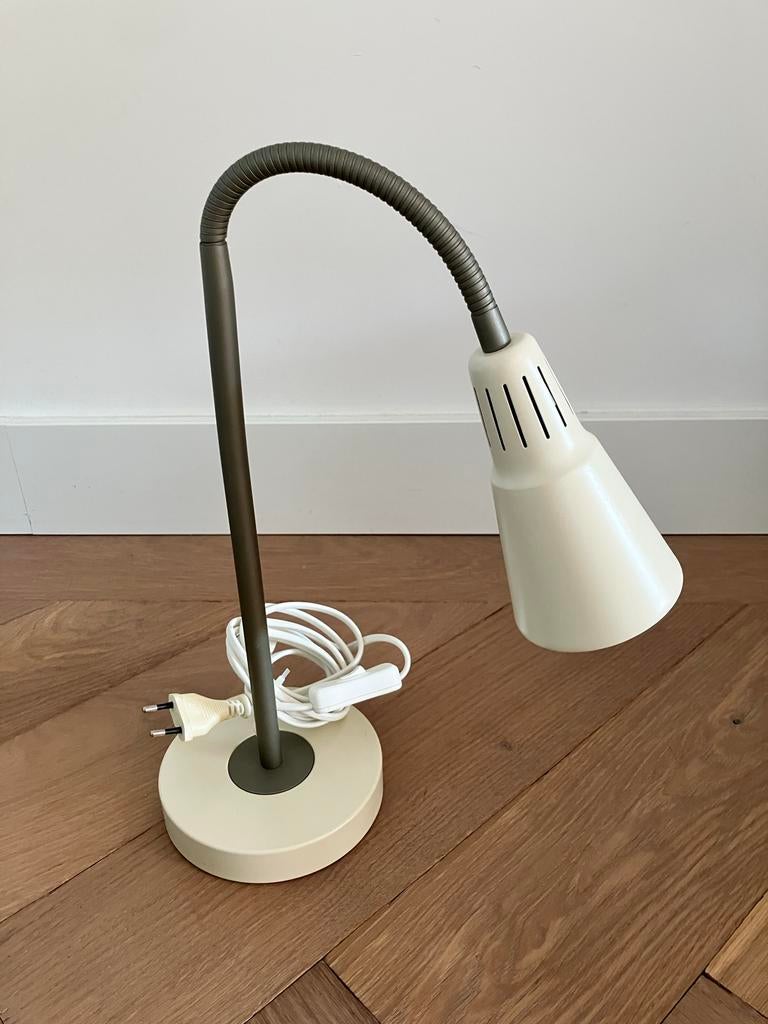 Ikea Kvart bureaulamp lamp als nieuw, Ophalen of Verzenden, Zo goed als nieuw, Minder dan 50 cm