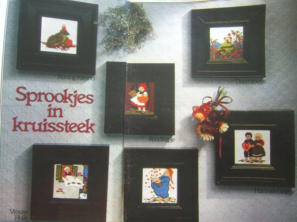 borduurpatroon  EFTELING sprookjes  kleine patroontjes, Ophalen of Verzenden, Zo goed als nieuw, Handborduren, Patroon