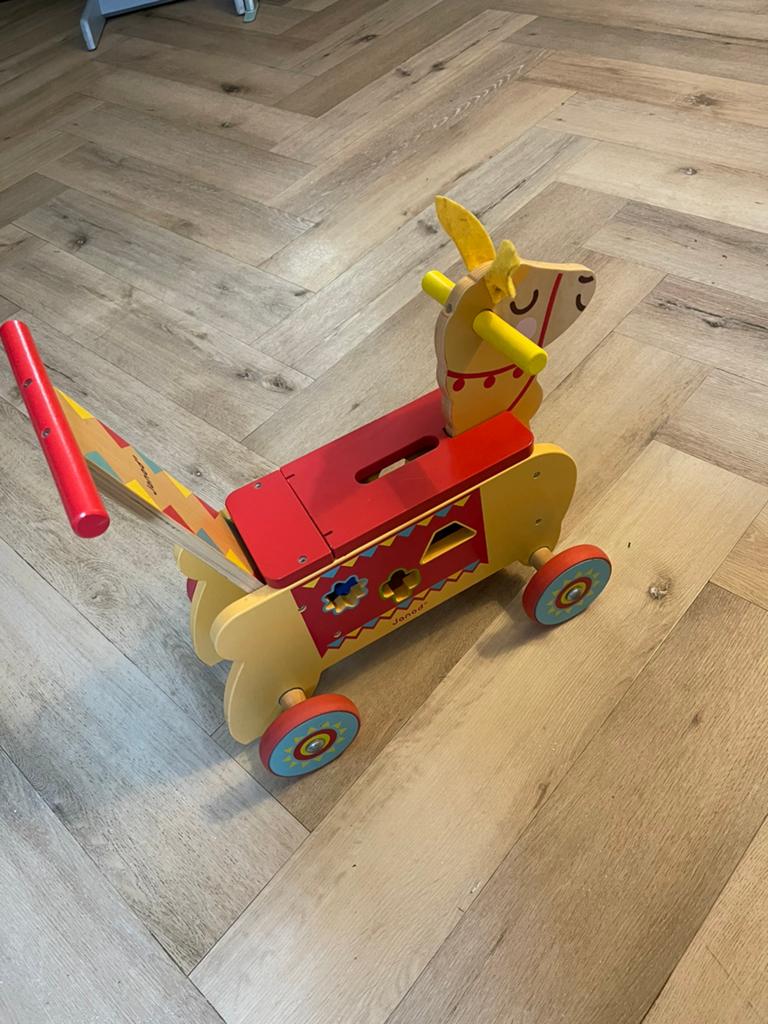 Janod houten loopwagen / loopfiets / vormenstoof, Ophalen, Zo goed als nieuw