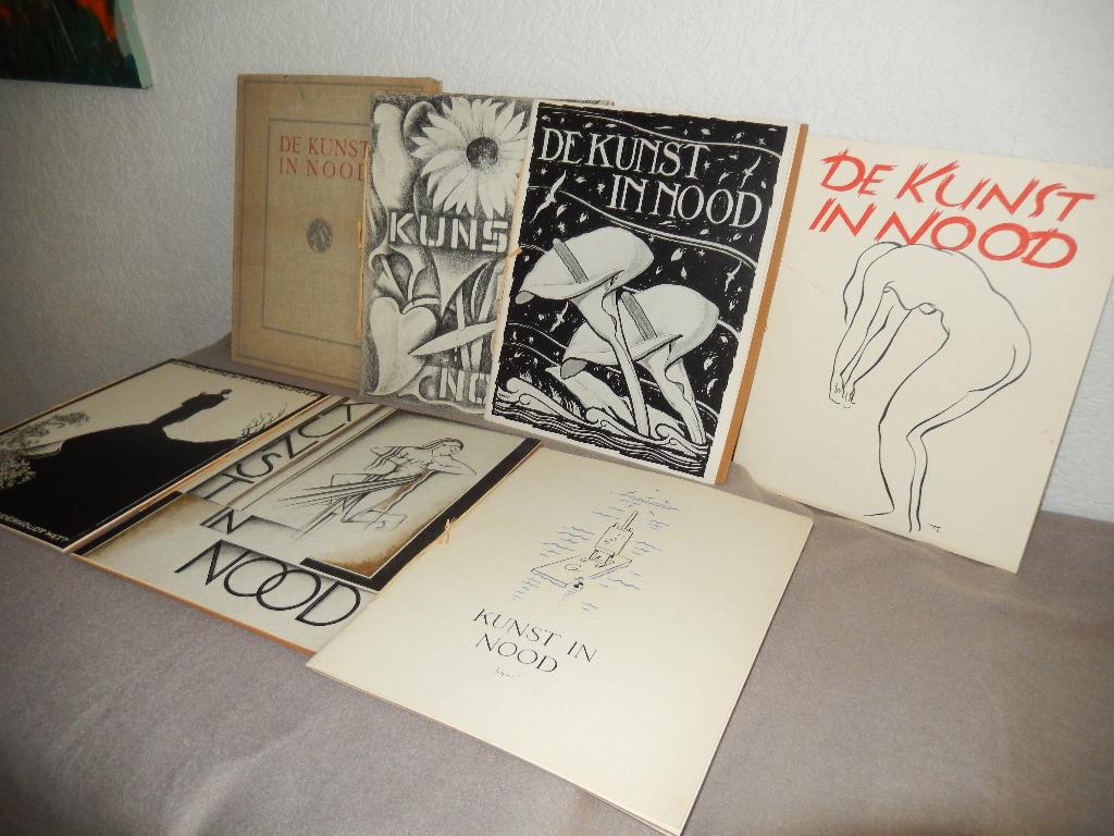 1933 'De Kunst in Nood' verzamelwerk, Antiek en Kunst, Ophalen of Verzenden
