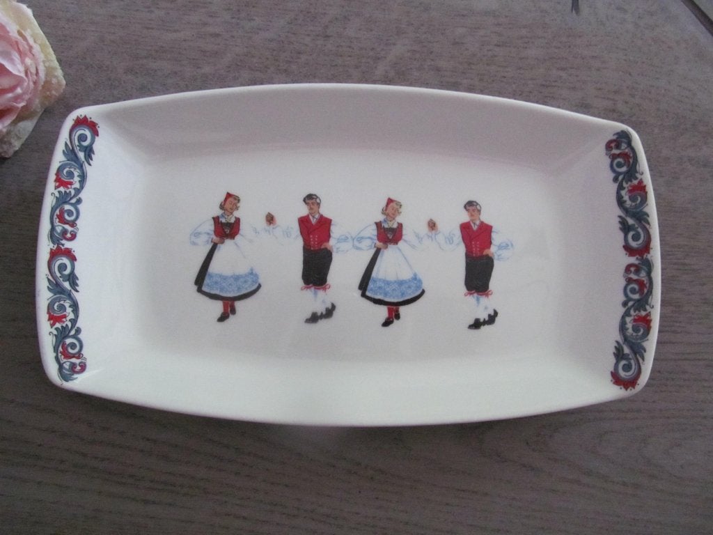 Figgjo Flint Norway Folk Dancers Serveer Schaal, Keramiek, Ophalen of Verzenden, Overige stijlen, Schaal of Schalen