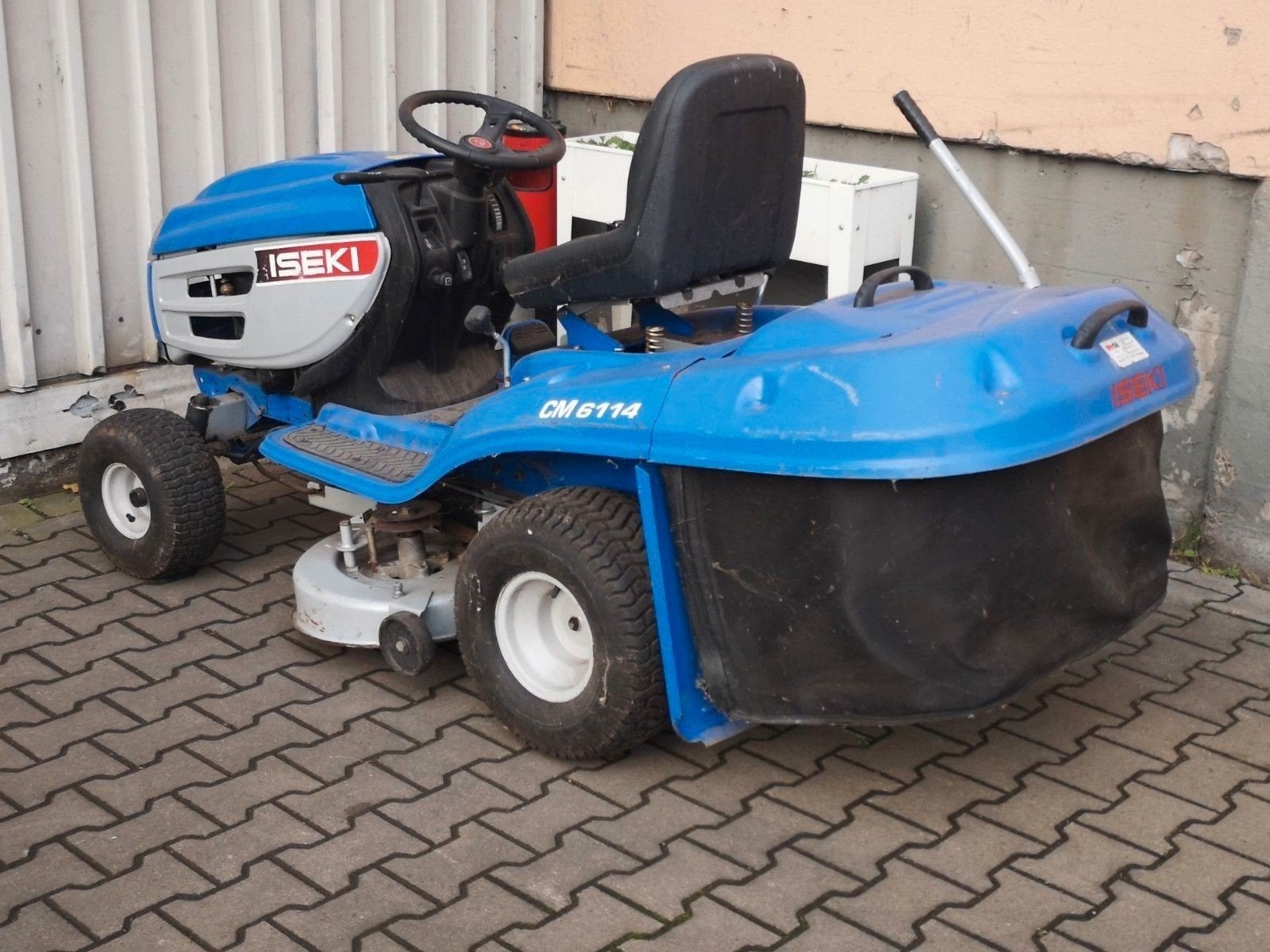 Iseki CM 6114 Zitmaaier - Krachtige Benzine Grasmaaier, Tuin en Terras, Grasmaaiers, Cirkelmaaier, Gebruikt, Ophalen of Verzenden