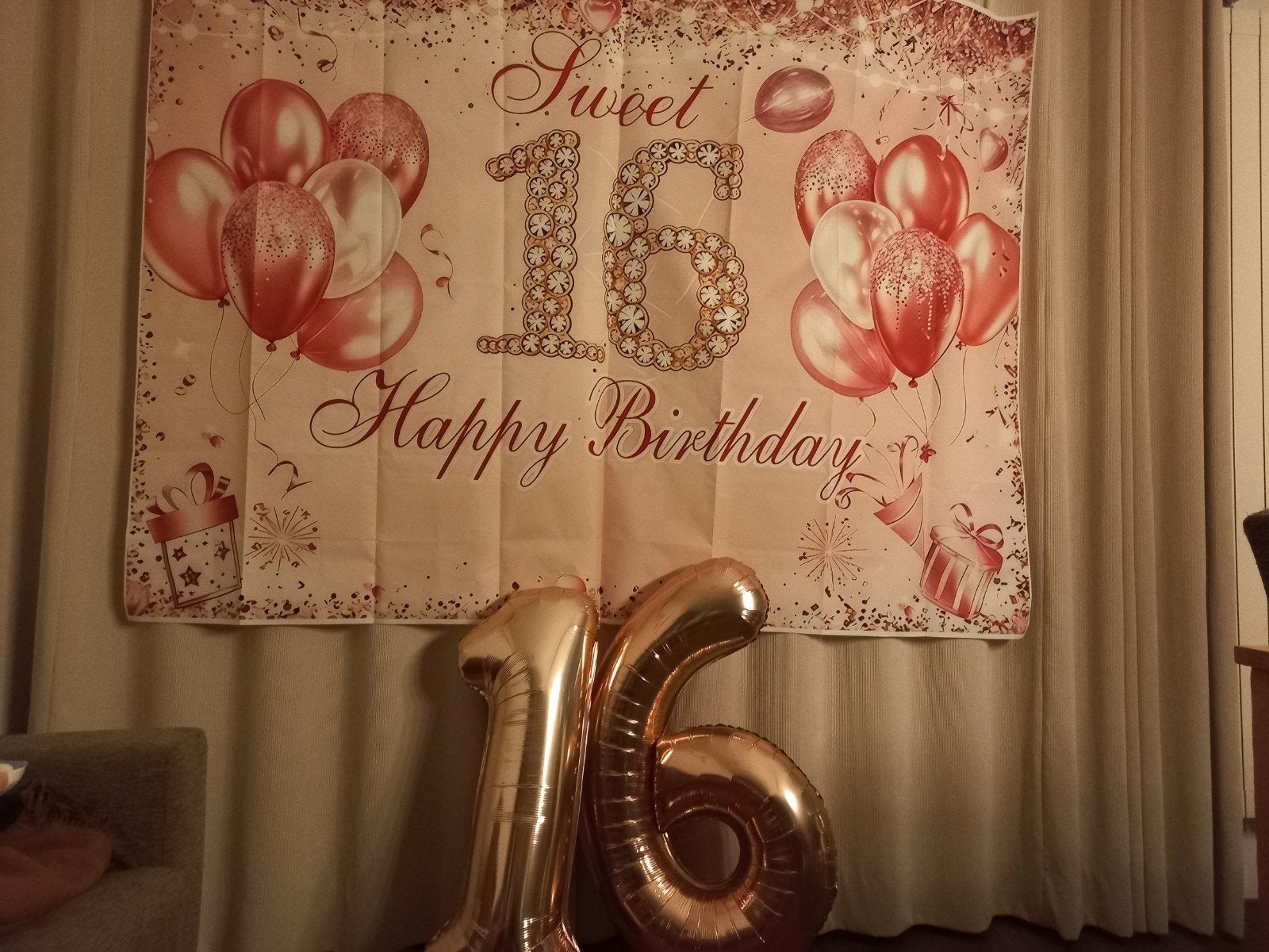 Sweet 16 feest: banner, ballonnen, photobooth, haarband, Ophalen of Verzenden, Gebruikt, Versiering, Verjaardag