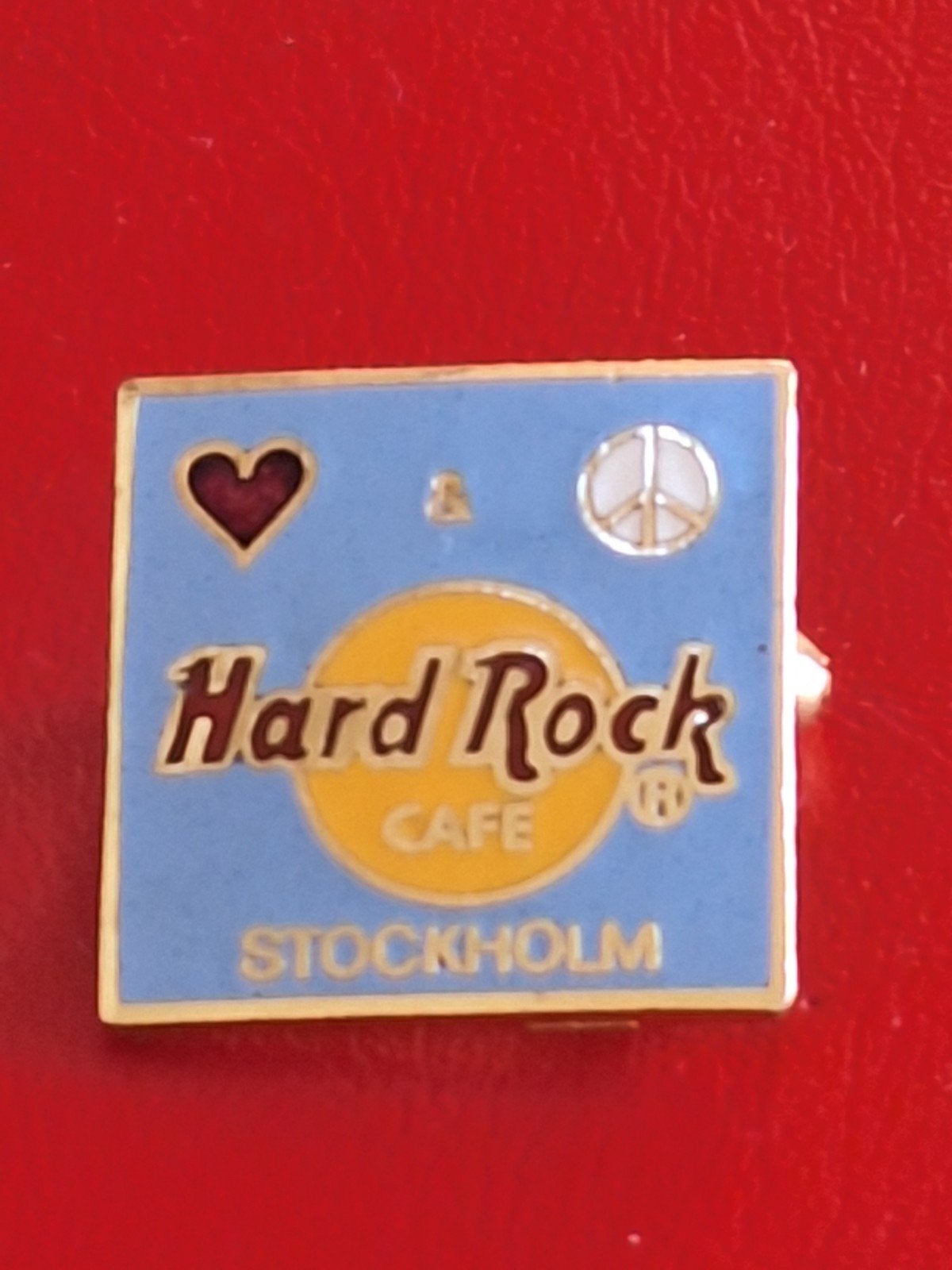 Hard Rock Cafe : STOCKHOLM , Emaille SPELD, Zie tekst, Verzenden, Zo goed als nieuw, Merk, Speldje of Pin