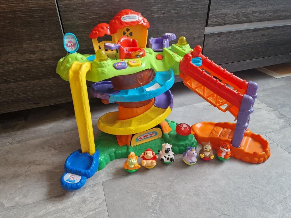V-tech klim- en verkenboom boom met (nieuwe) diertjes, Ophalen, Zo goed als nieuw, 6 maanden tot 2 jaar