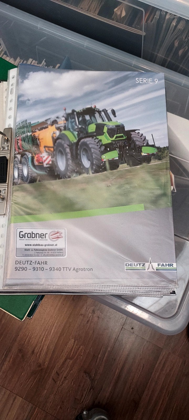 Verzameling 17 Deutz Fahr brochures, Ophalen of Verzenden, Zo goed als nieuw