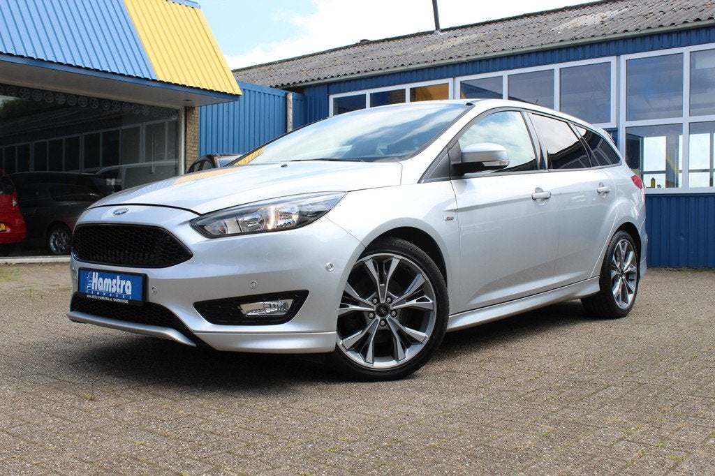 Ford Focus station 1.5-16V "ST-Line'' Clima - Cruise - Carpl, Auto's, Ford, Stof, 4 cilinders, 150 pk, Parkeerassistent