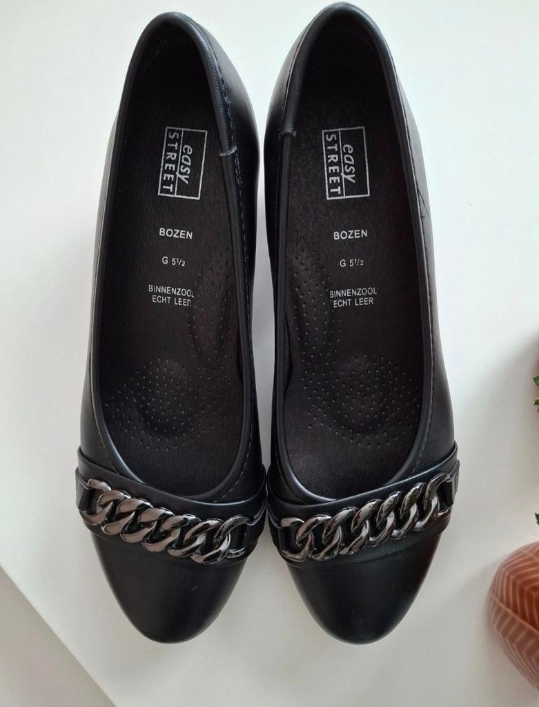 Van Haren zwarte pumps  maat 39, Pumps, Zwart, Ophalen of Verzenden, Zo goed als nieuw