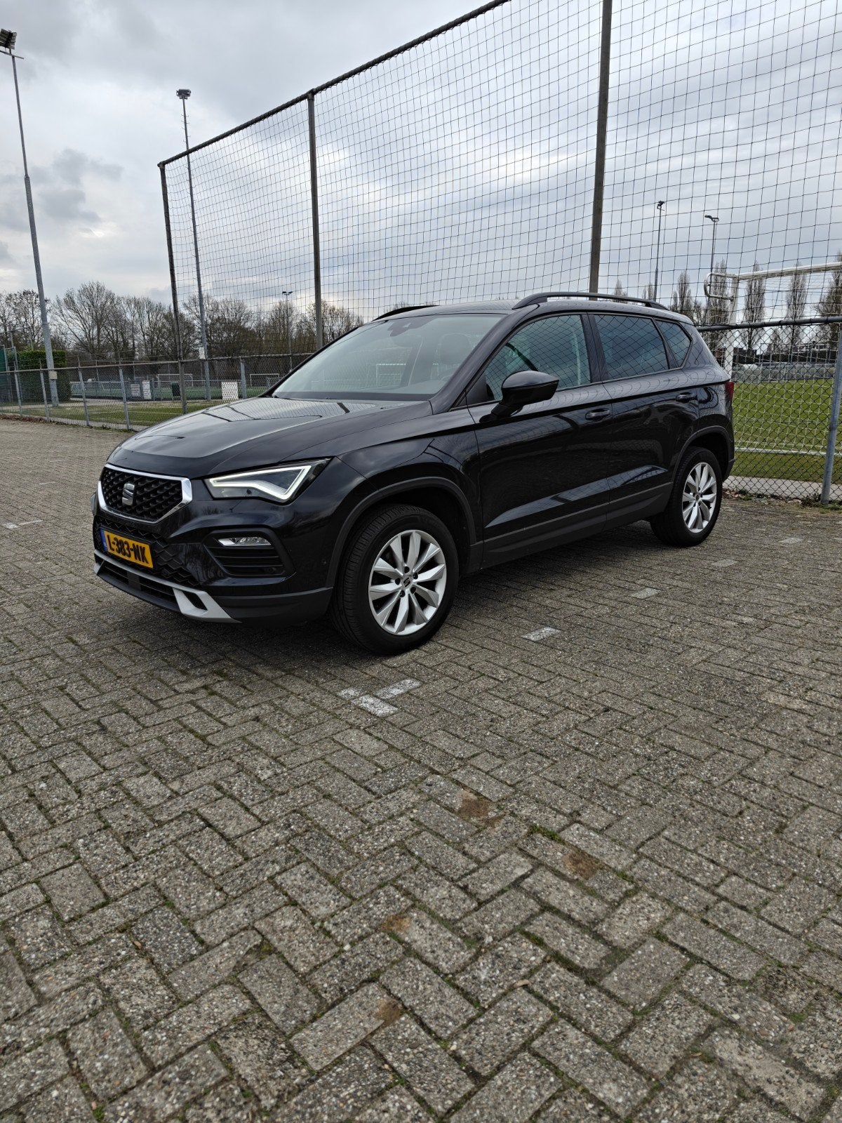 Seat Ateca 1.0 Ecotsi 2021 Zwart 150.700 km, Auto's, Seat, Voorwielaandrijving, Ateca, Zwart, Origineel Nederlands