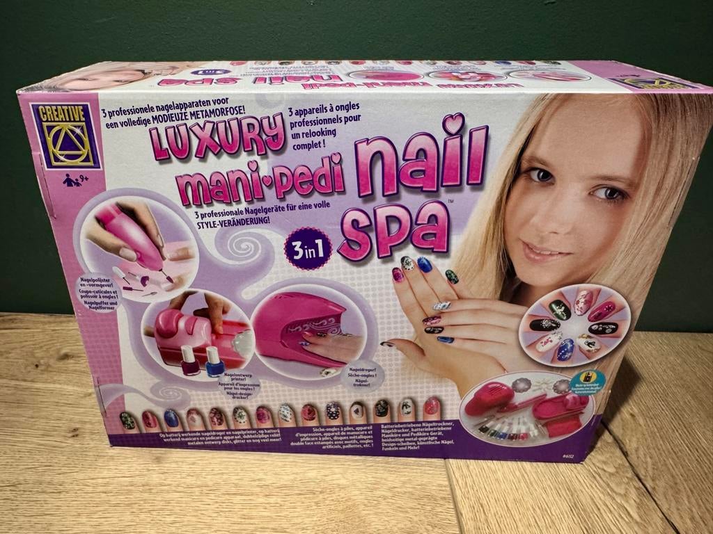 Creative Luxury Mani-Pedi Nail Spa 3-in-1 Set, Ophalen of Verzenden, Zo goed als nieuw, Toebehoren, Handen en Nagels