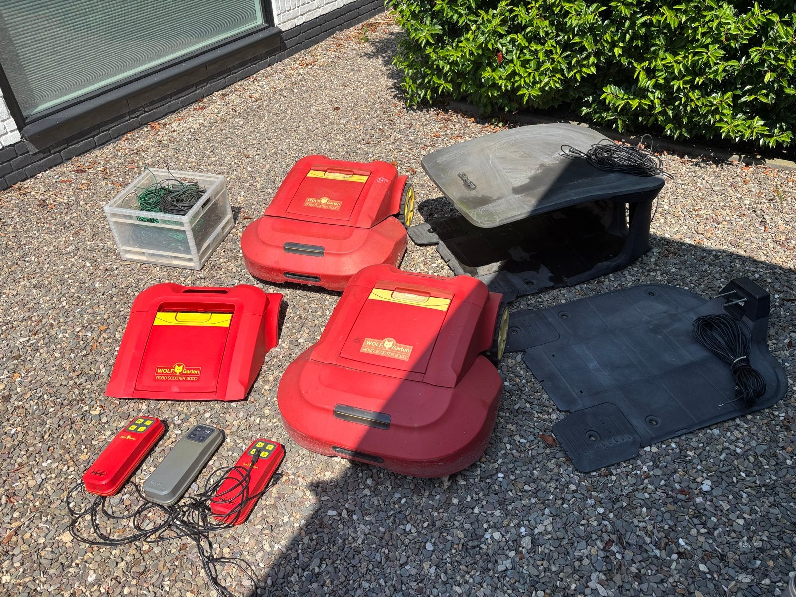 Wolf Garten Robo Scooter 3000 Robotmaaiers (2 stuks), Ophalen, Cirkelmaaier, Gebruikt, Accu-grasmaaier