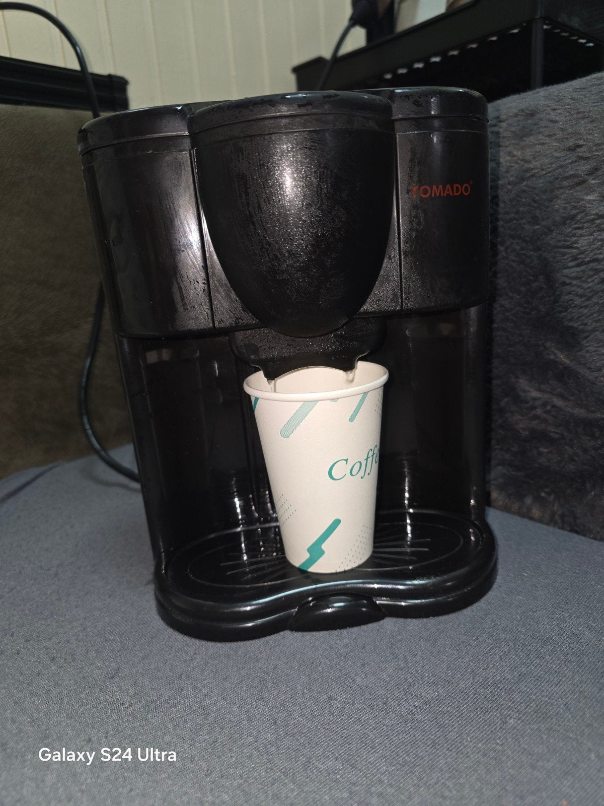 Tomado Koffiezetapparaat - Compact en Gebruiksvriendelijk, Gebruikt, Koffiemachine, Gemalen koffie, Ophalen of Verzenden