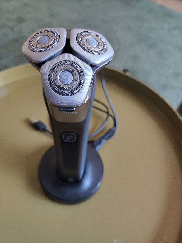 Philips scheerappaat i9000 met oplader model xp9002/10, Ophalen of Verzenden, Zo goed als nieuw, Gehele gezicht, Overige typen