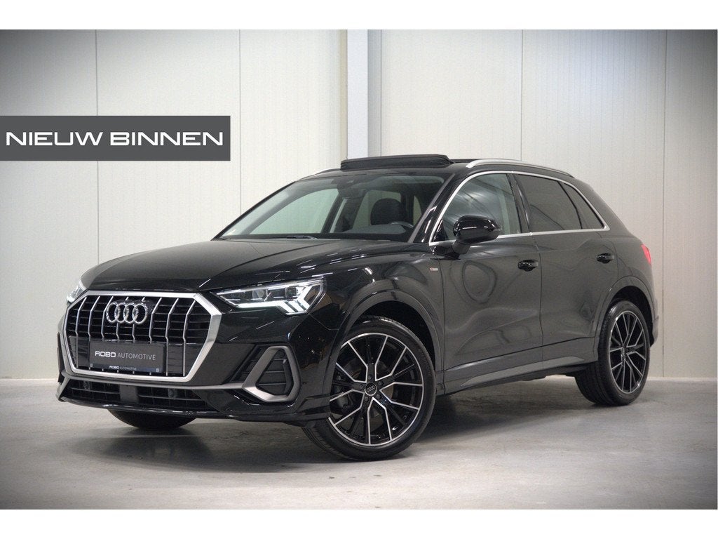 Audi Q3 35 TFSI S Line Pro Line S S-Line | Panoramadak | Sto, 4 cilinders, 150 pk, Zwart, Bedrijf