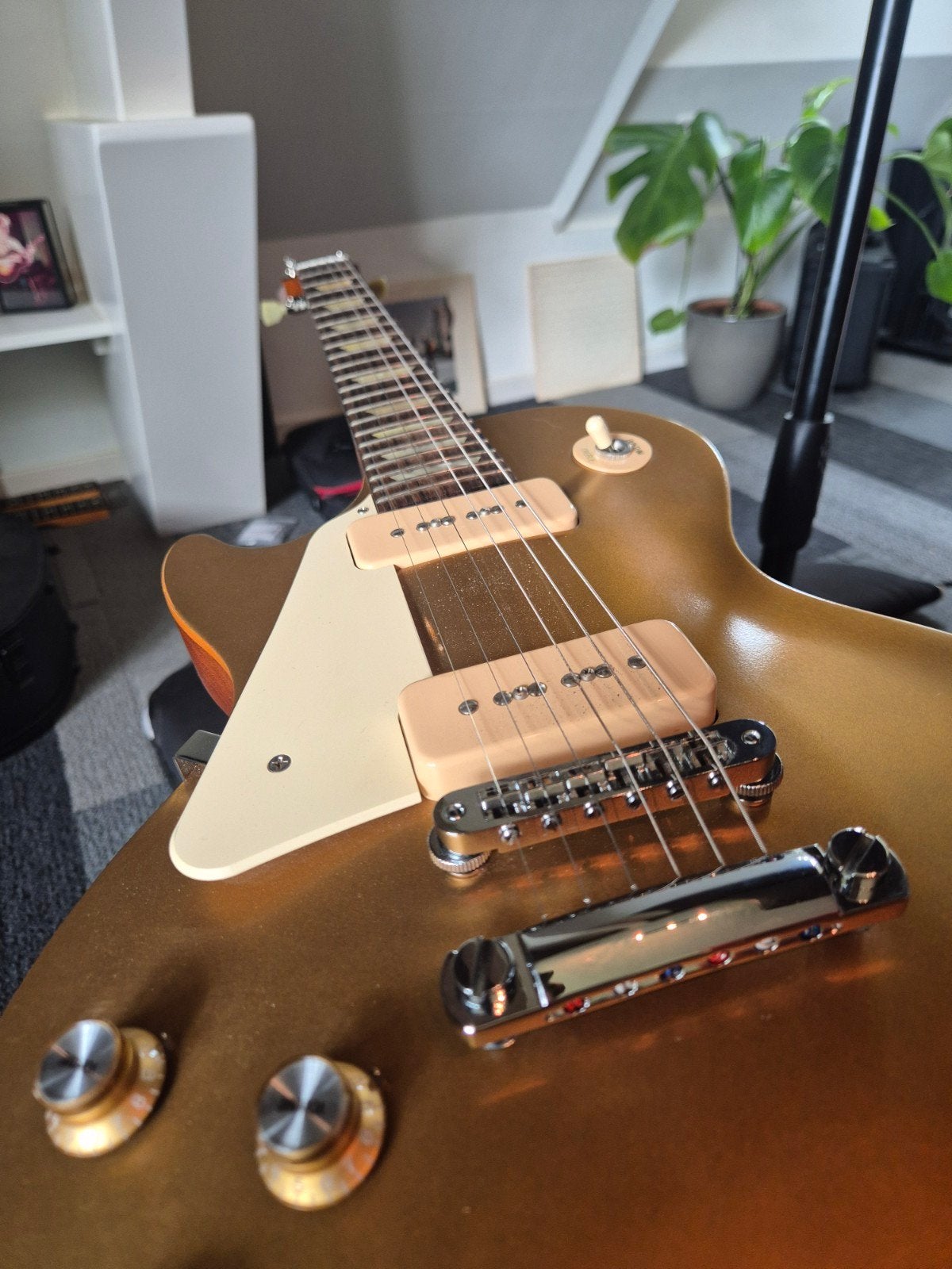 Gibson Les Paul Tribute '60s Goldtop Linkshandig Left, Muziek en Instrumenten, Snaarinstrumenten | Gitaren | Elektrisch, Ophalen of Verzenden