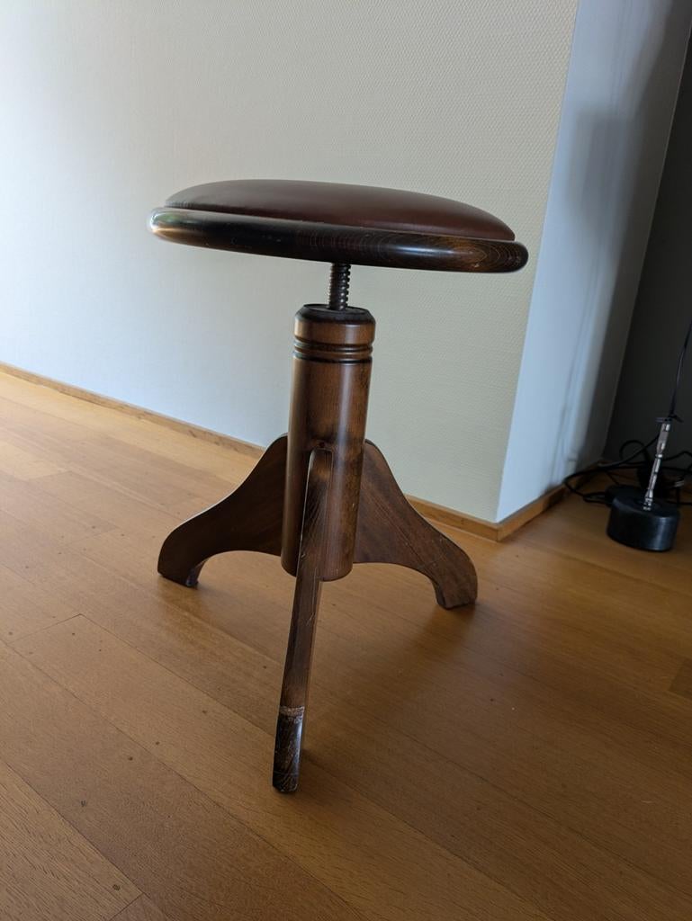 Pianokruk, rond, bruin hout met kunstleren bruine bekleding, Ophalen, Gebruikt