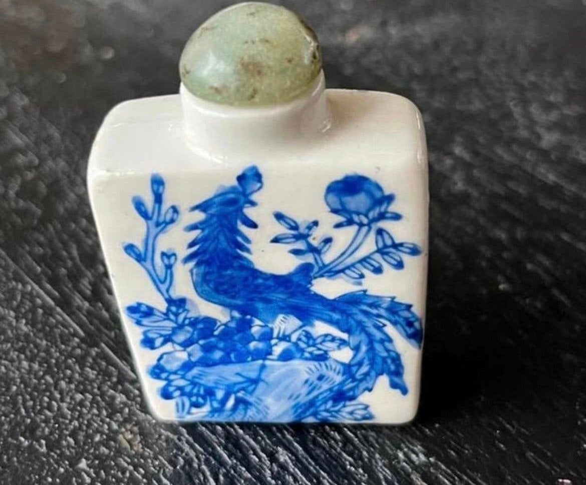 PORSELEINEN CHINESE SNUFF BOTTLE, Antiek en Kunst, Verzenden